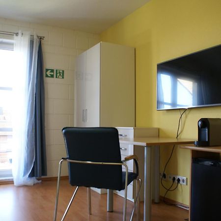 Zimmer Mit Gartenblick Köln Exterior foto